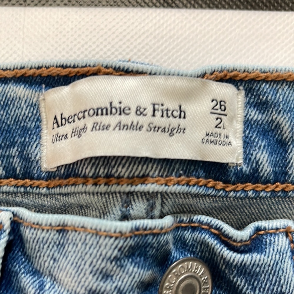 A&F HIGH RISE ANKLE STRAIGHT - Picture 3 of 4